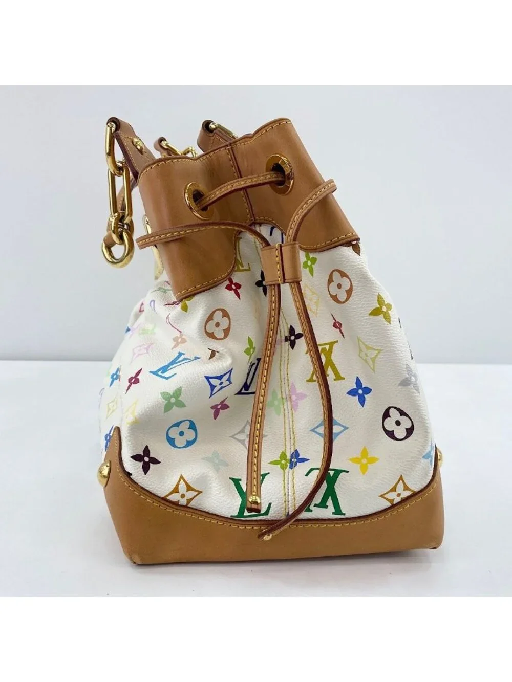 Louis Vuitton Handbag Ursula